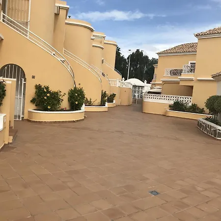 With 2 Bedrooms In Costa Adeje, With Pool Access And Balcony Apartment *