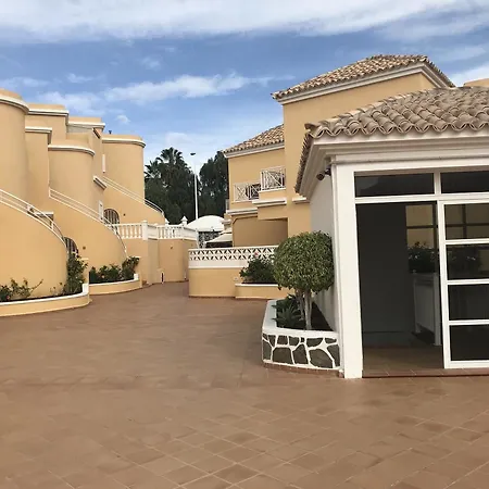 With 2 Bedrooms In Costa Adeje, With Pool Access And Balcony Apartment