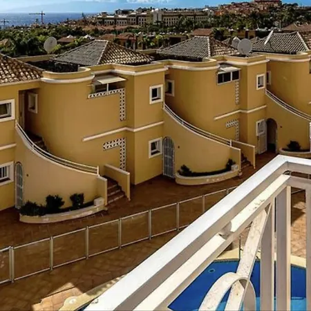 With 2 Bedrooms In Costa Adeje, With Pool Access And Balcony Apartment *